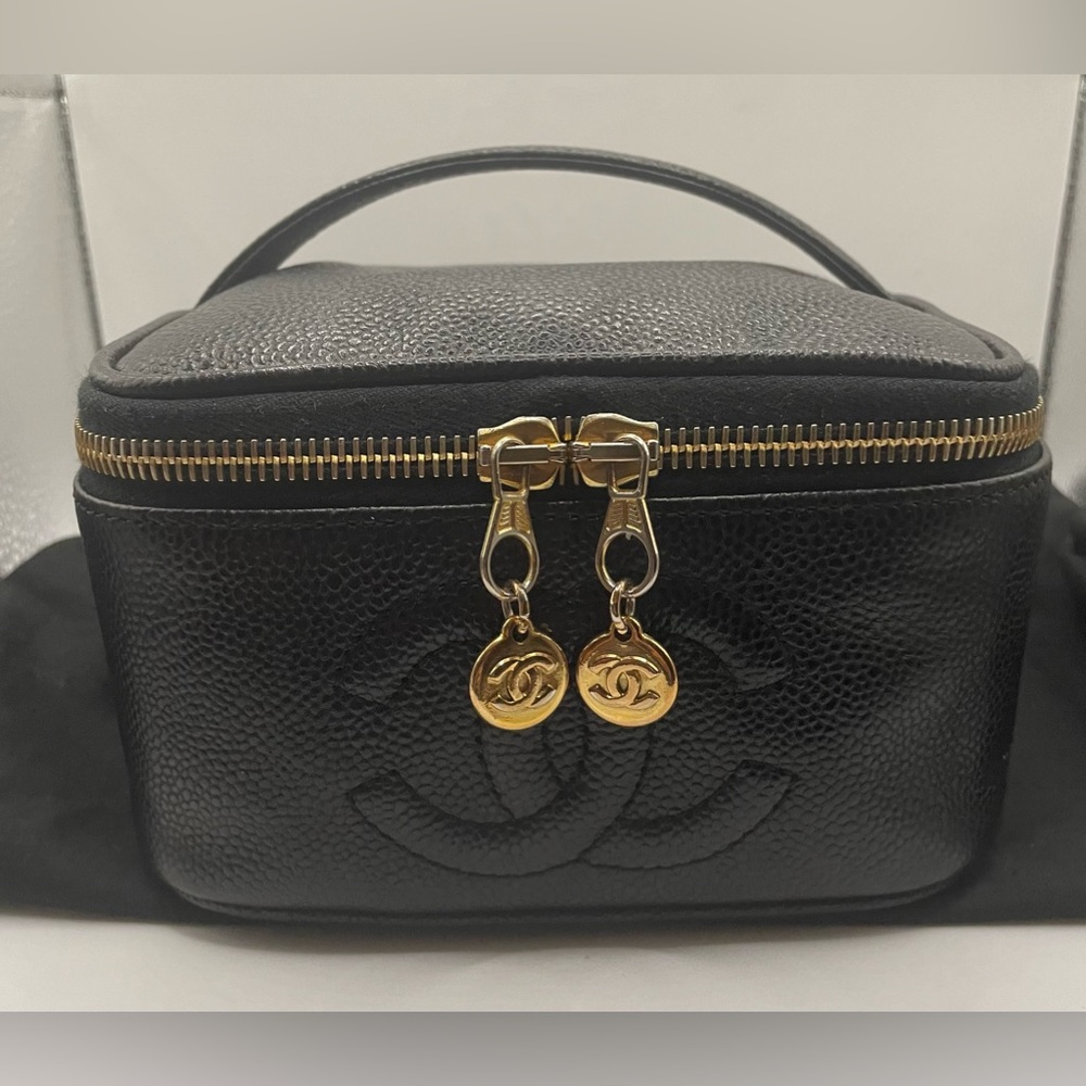 Chanel | Timeless Small Vanity | Caviar Leather | Lambskin Interior | Vintage - Picture 2 of 16
